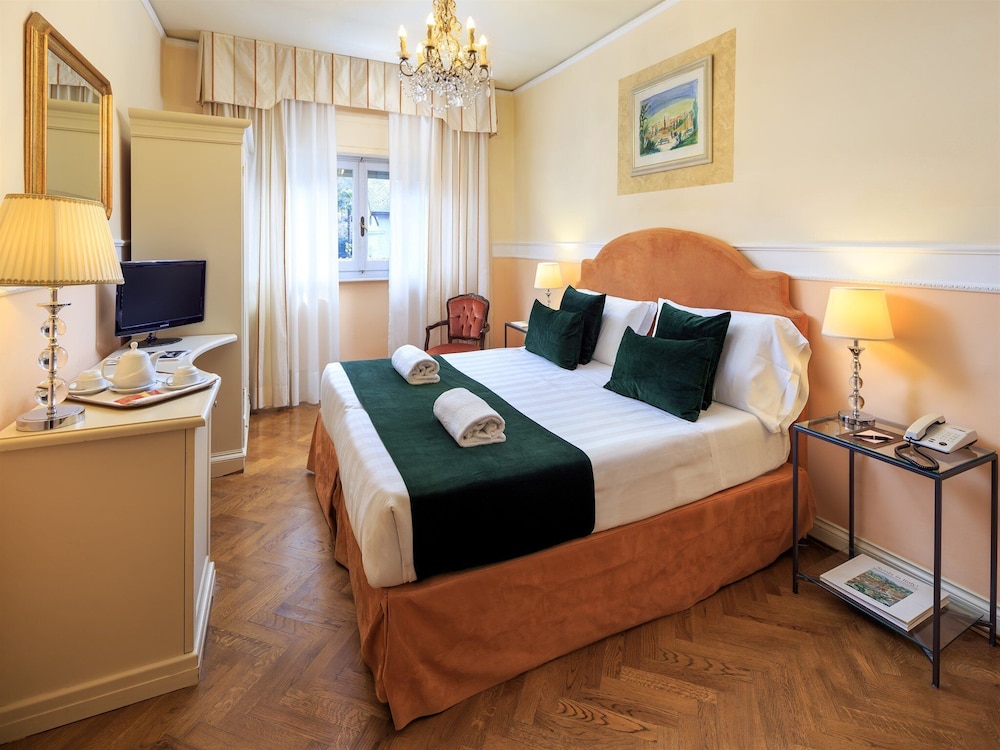 Villa Carlotta 22/56