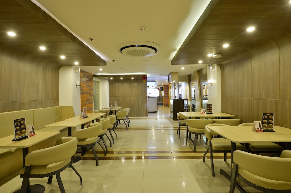 Hotel 99 Monumento 36/41