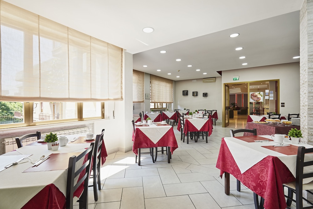 Hotel Santa Caterina 12/24
