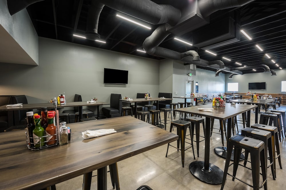 Studio6 Mccarran, NV - Sparks - Tahoe - Reno Industrial Center 36/49