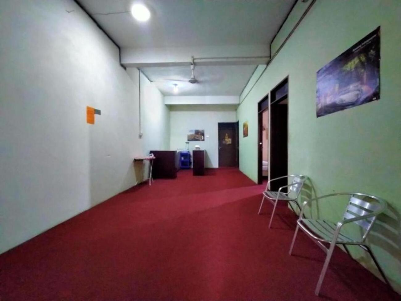 SPOT ON 89994 Rz Gold Hotel 27/38