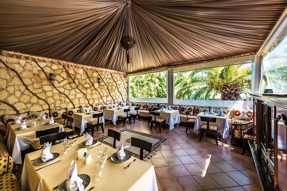 Atlantic Hotel Boutique and Spa 51/69