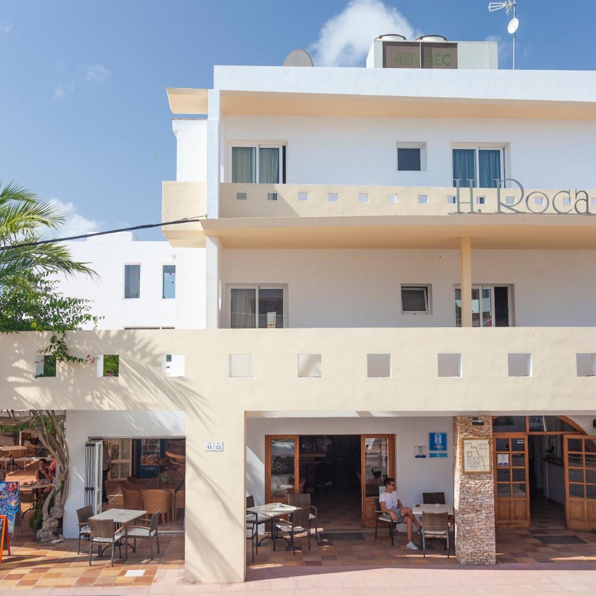 Rocaplana Hostal 2/49