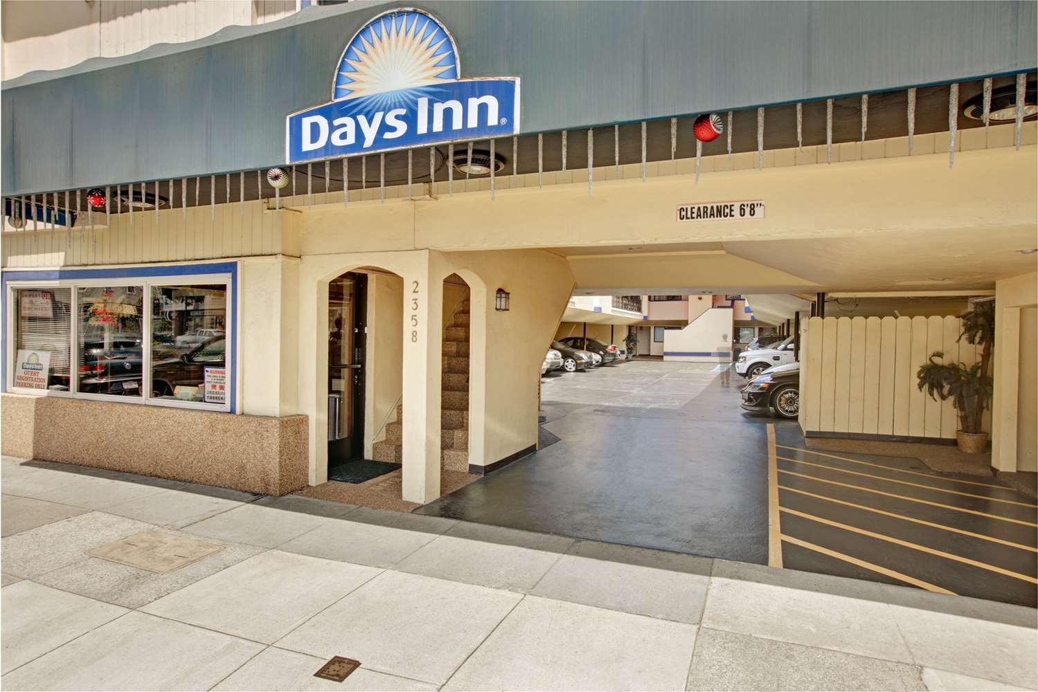 Days Inn by Wyndham San Francisco - Lombard in SAN FRANCISCO - CA