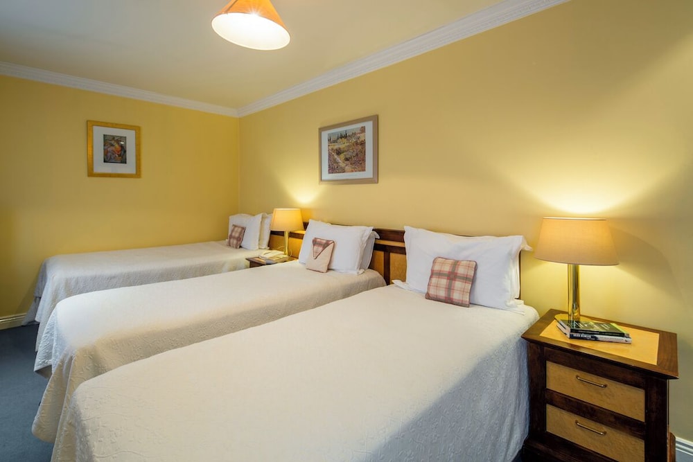 Aberdeen Lodge Dublin 12/50