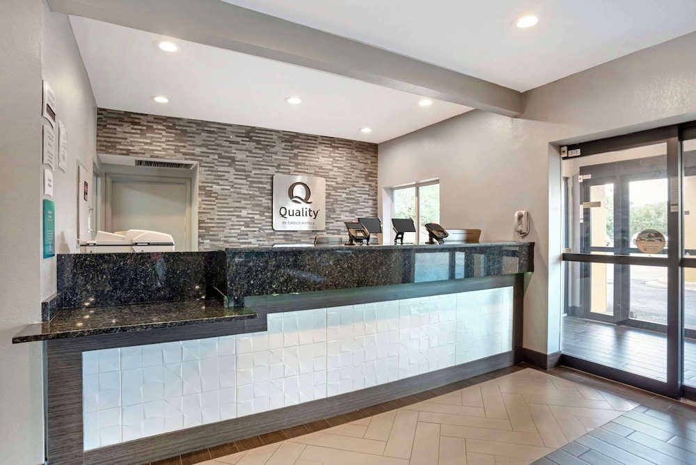 Quality Inn and Suites Birmingham Highway 280 6/46