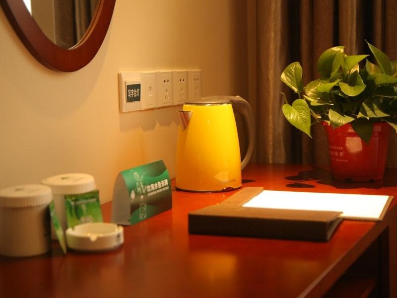 GREENTREE INN SHANGQIU NORMAL COLLEGE WENHUA(W)ROAD HOTEL 36/54
