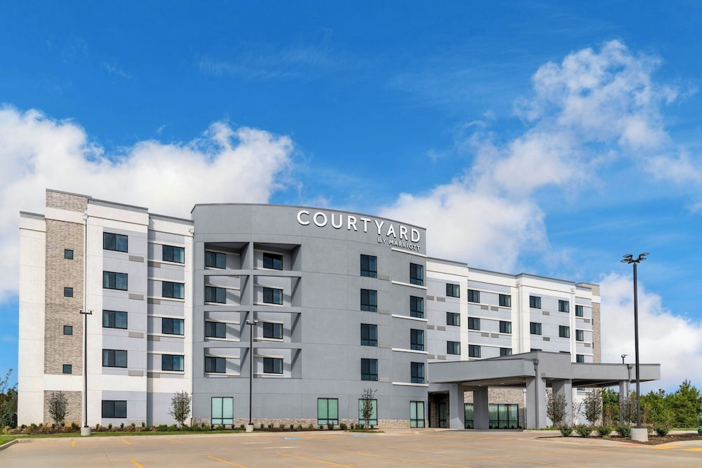 Courtyard By Marriott Sherman 2/45