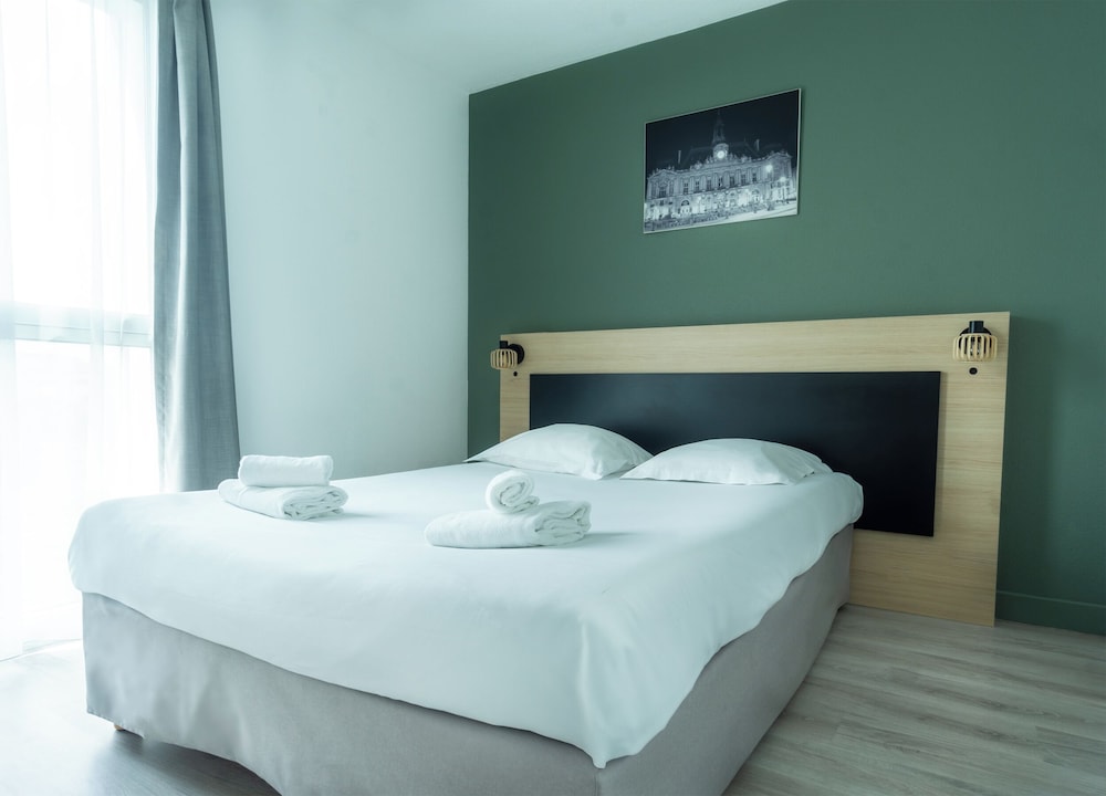 COMFORT, APARTMENT, DOUBLE BED, SOFA
