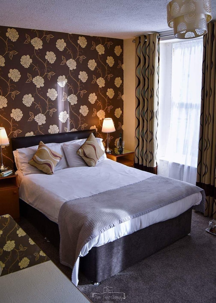 Room, Double Bed