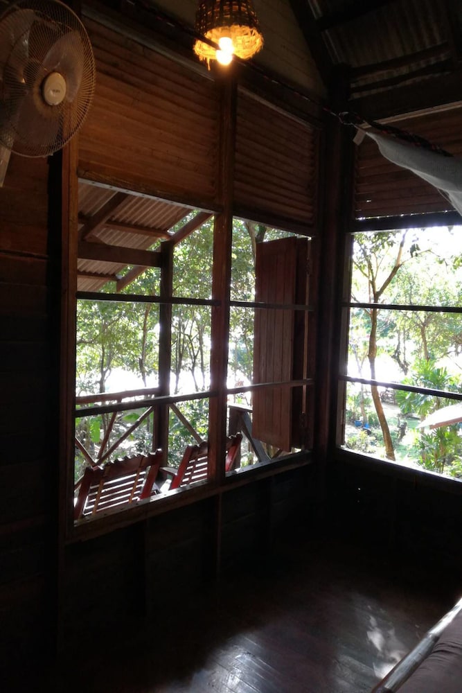 Bonhomie Beach Cottages 16/44
