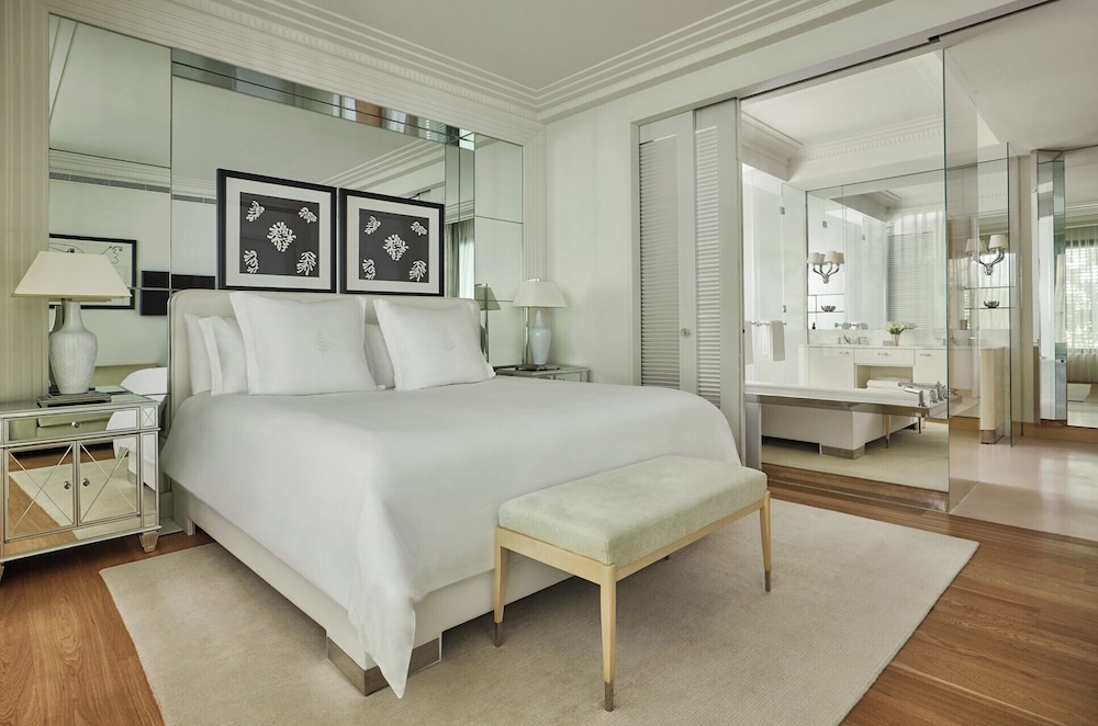 Suite, King Bed, Pool Terrace، Grand Hotel du Cap-Ferrat, a Four Seasons Hotel 3/7