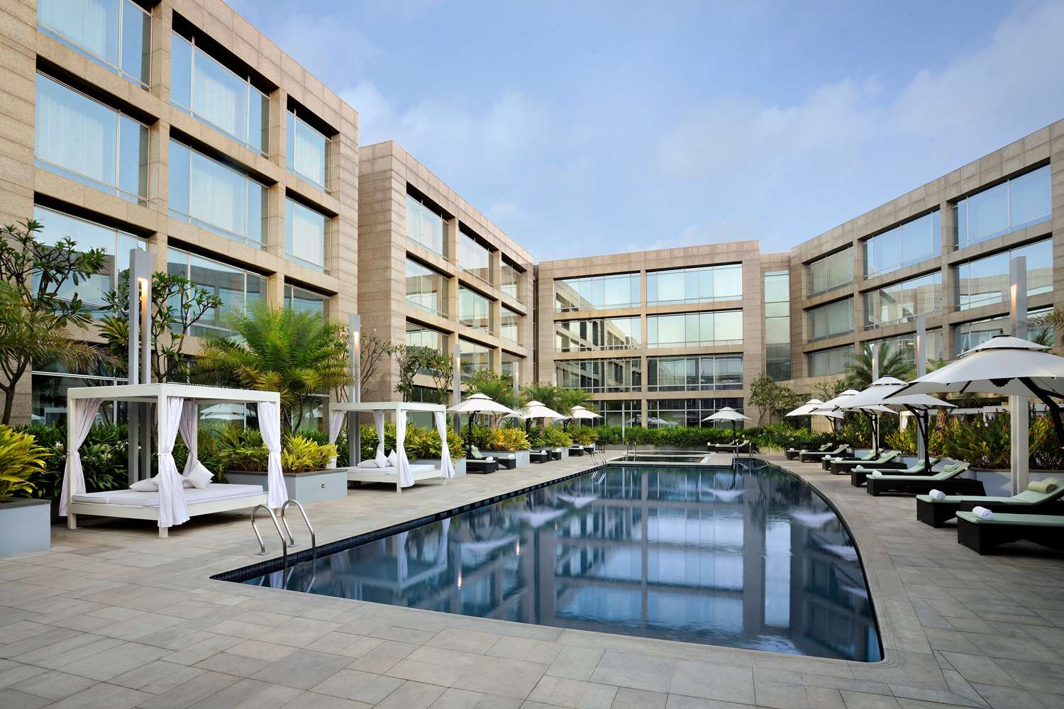 Hilton Bangalore Embassy GolfLinks photo5
