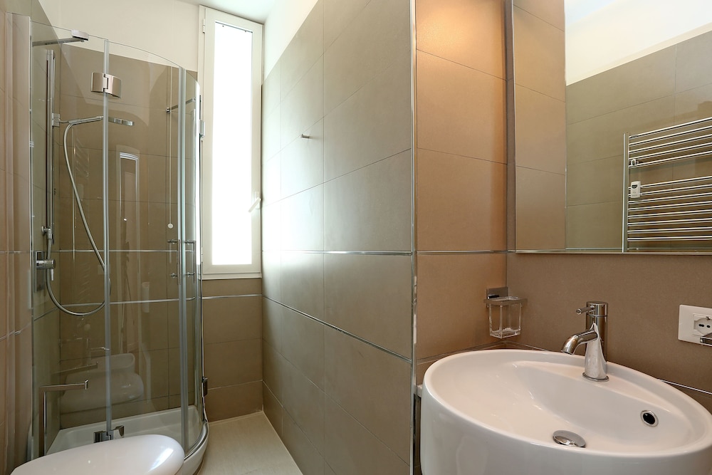 Avignonesi Suites 22/47