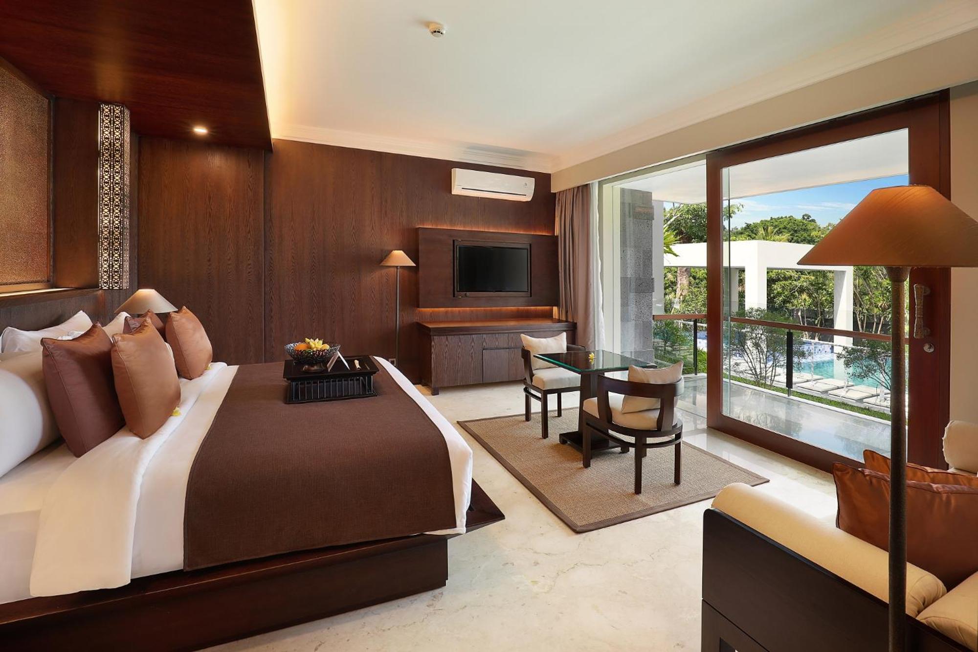 Suite, Balcony