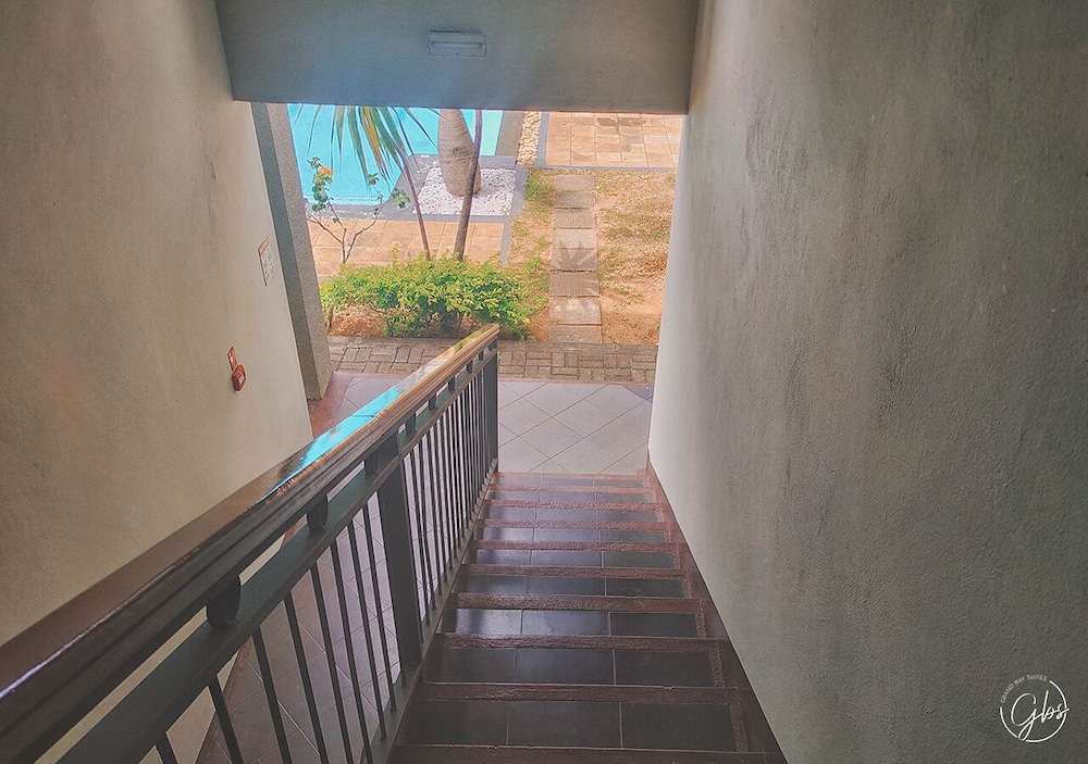Grand Bay Suites 51/65