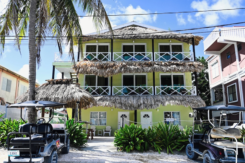The Palapa House 3/85