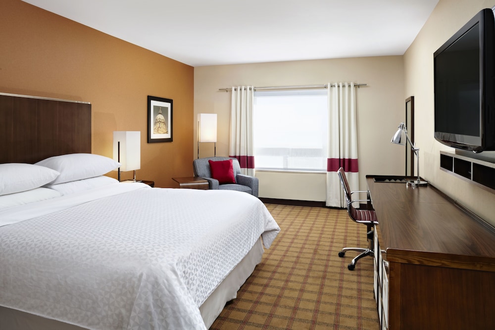 FOUR POINTS BY SHERATON GRANDE PRAIRIE 11/36
