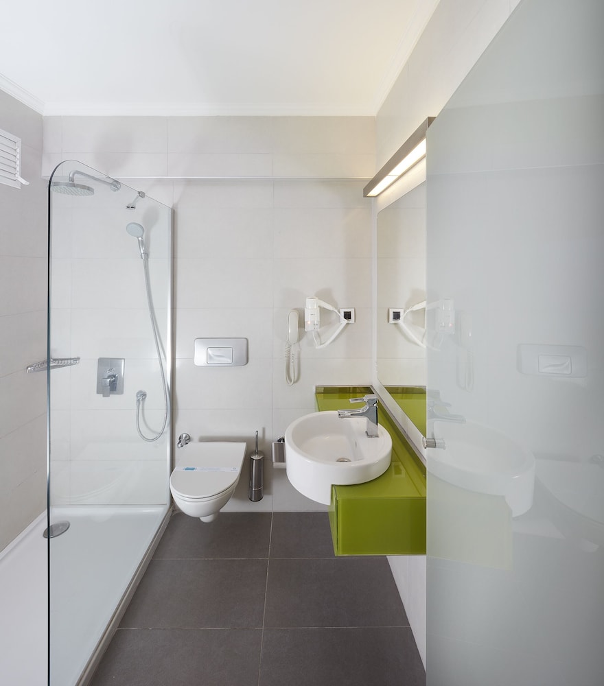 Lalila Blue Suites 28/73