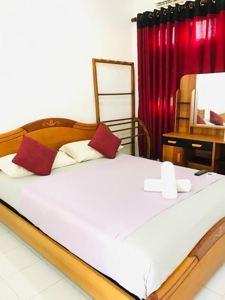 River Side Hotel Katunayake 21/42