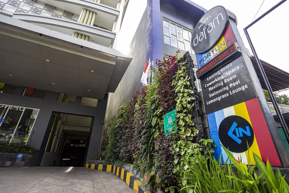 Hotel FortunaGrande Seturan Yogyakarta 25/32