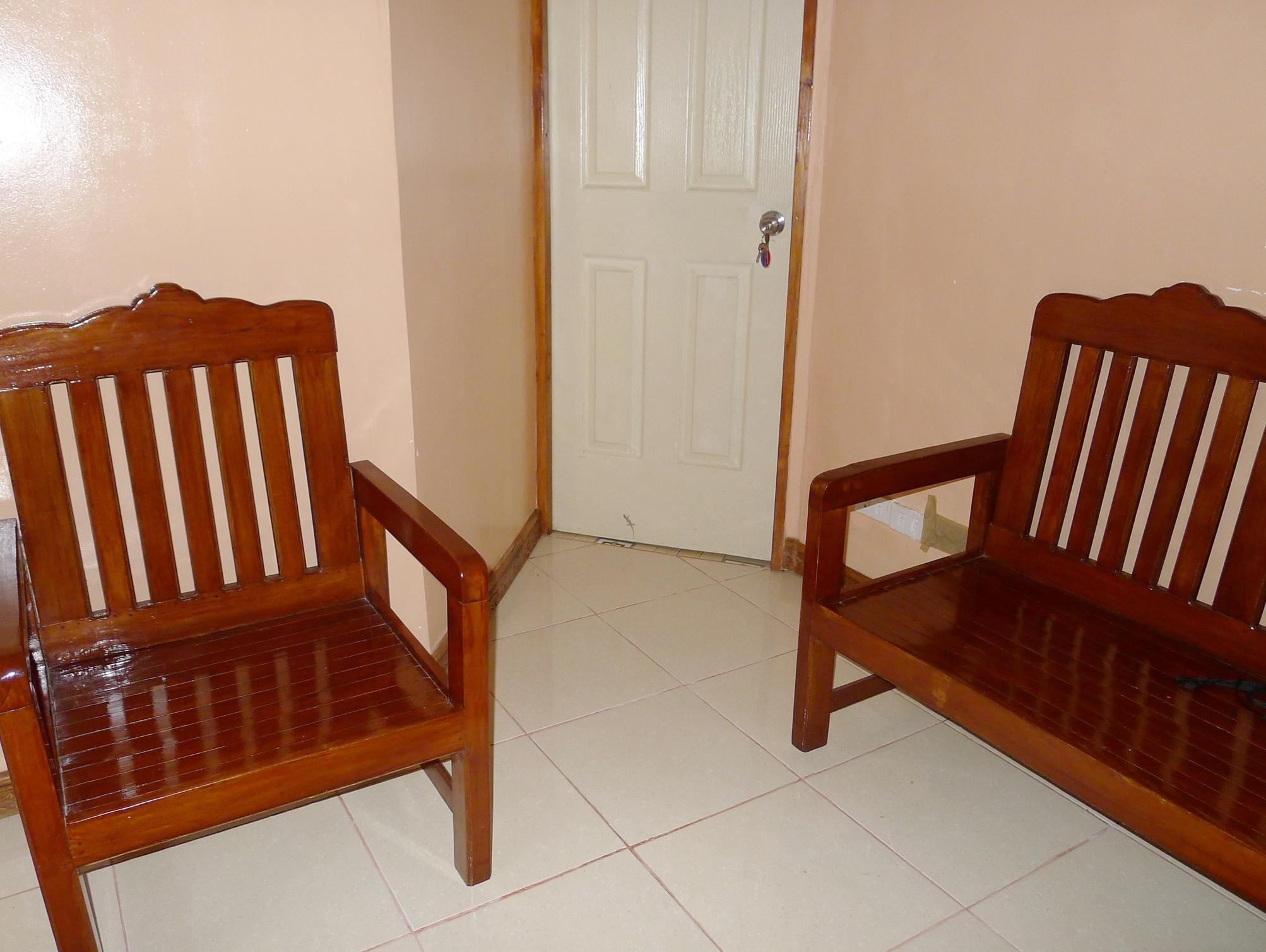 Amos Digue Pension House 22/33