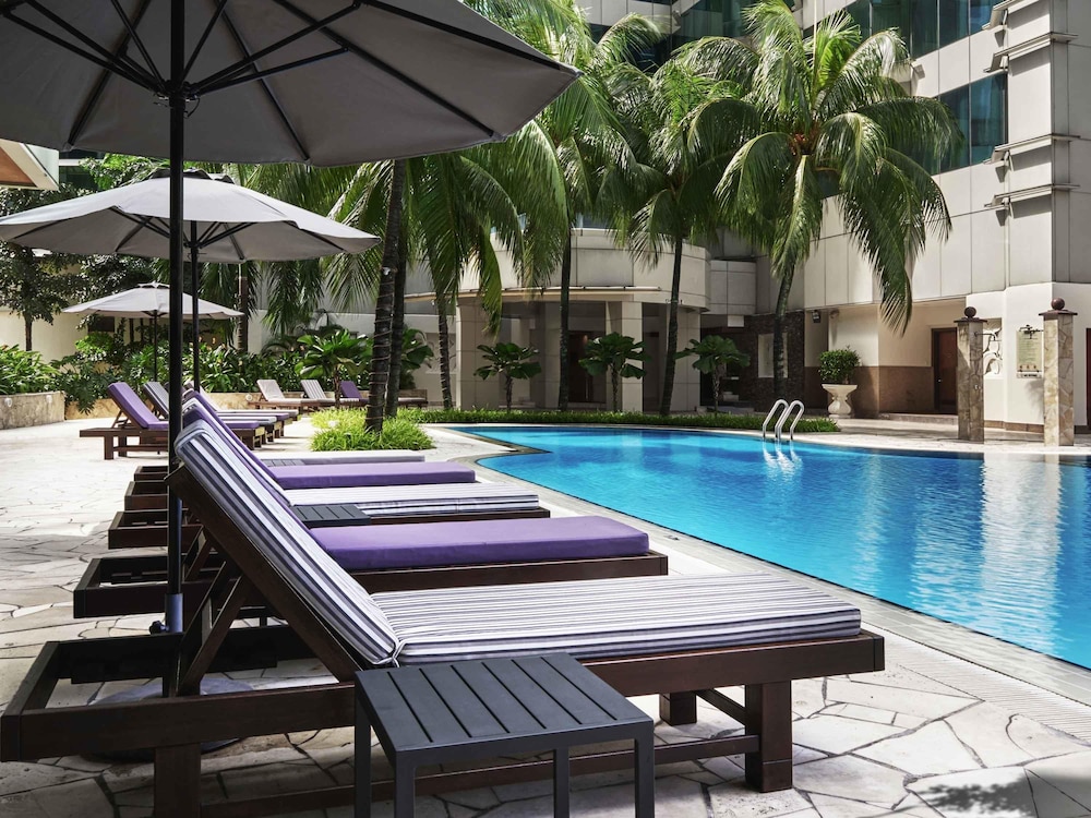 Pullman Kuala Lumpur City Centre Hotel and Residences 71/75