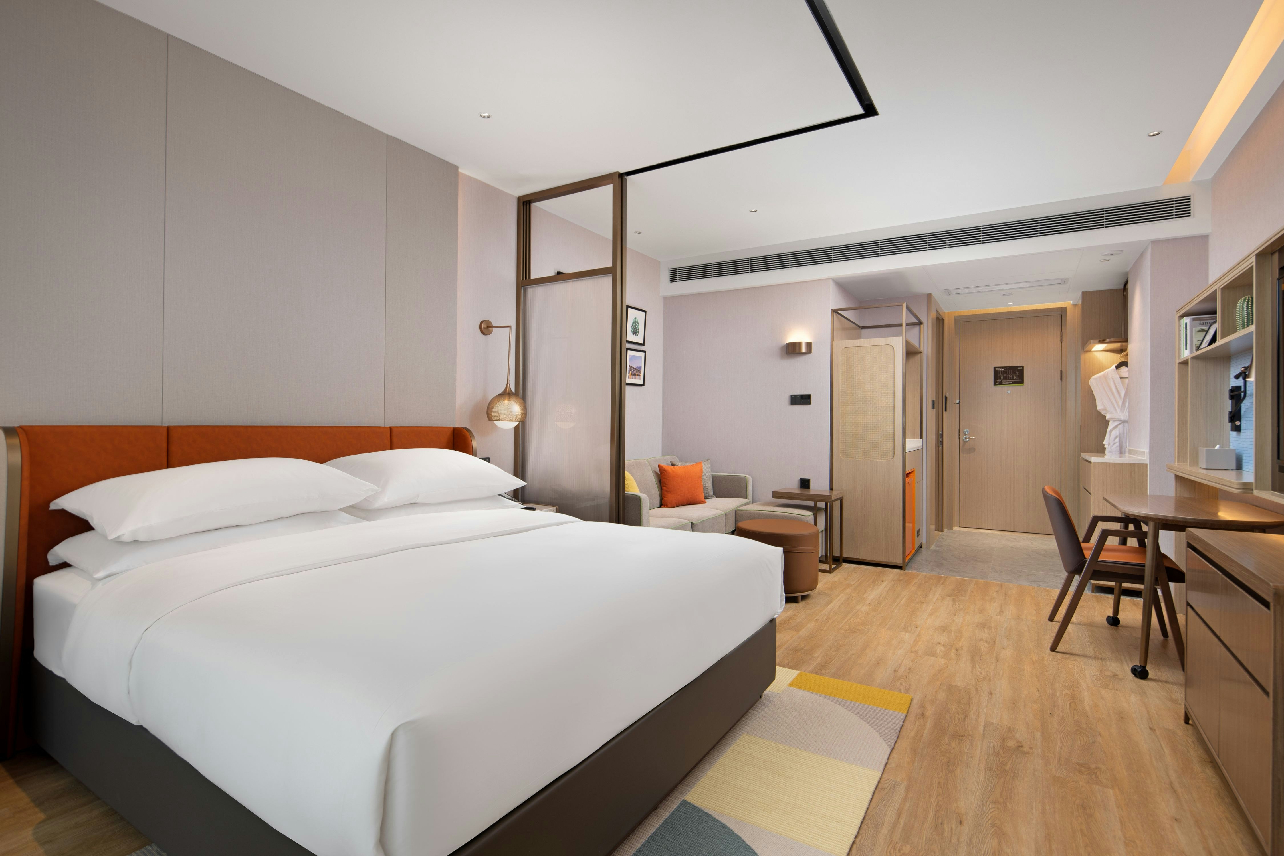 HOME2 SUITES BY HILTON WUHAN XUDONG 6/36