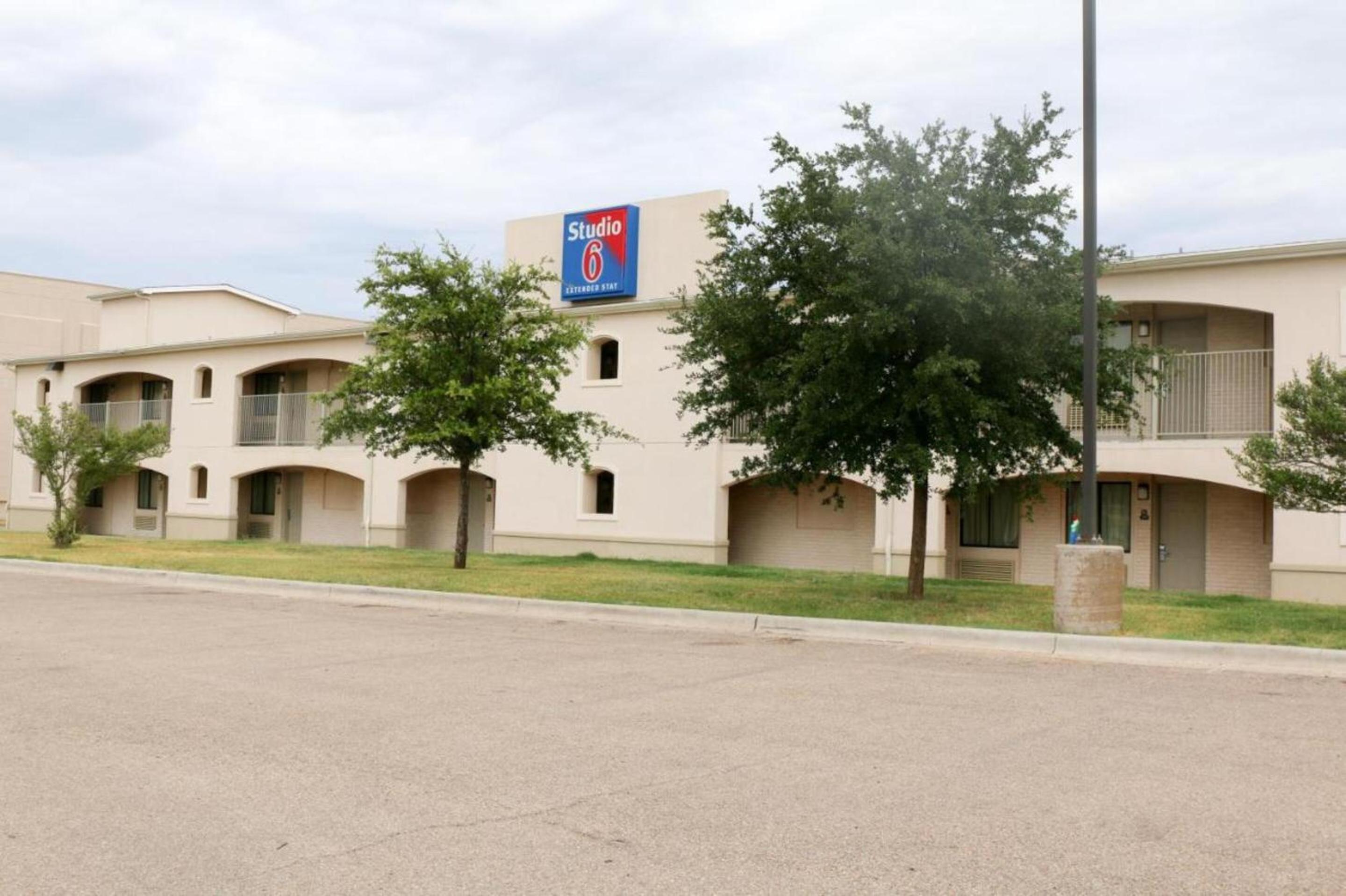 Studio6 Lubbock, TX 41/43
