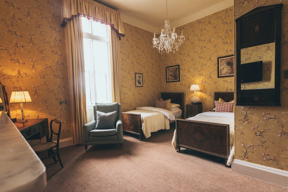 Rowton Castle Hotel 10/50