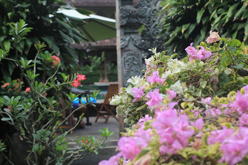Bakung Sari Resort And Spa 39/41
