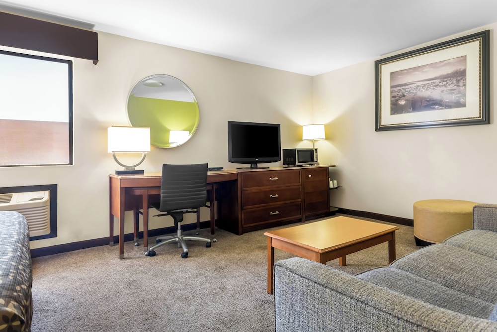 Travel Inn & Suites 39/50