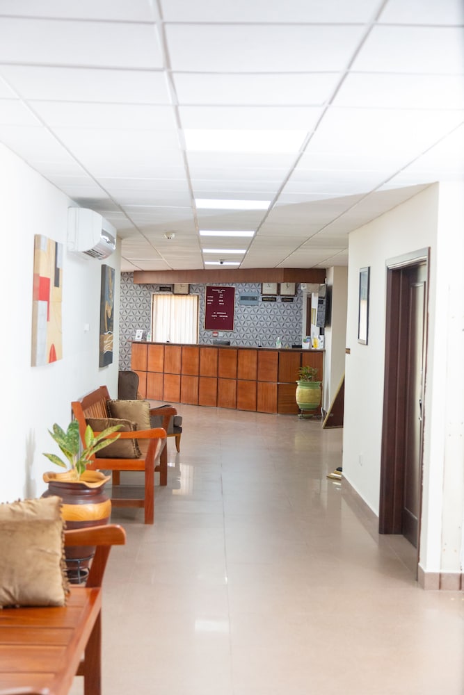 Sunlodge Hotel 10/51