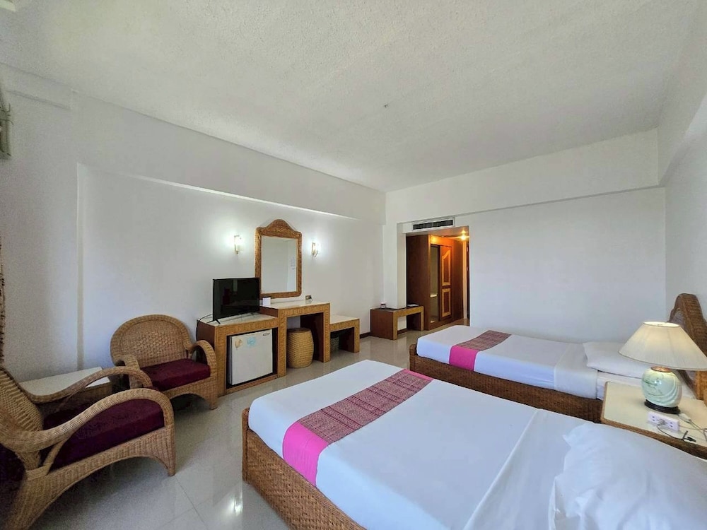 Pailyn Sukhothai 24/50