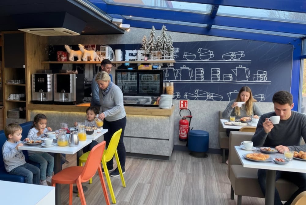 Premiere Classe Lyon Nord Dardilly 32/50