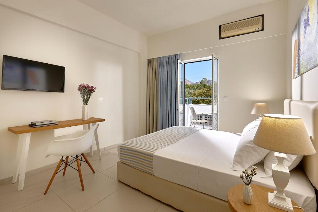 DOUBLE ROOM SUPERIOR GARDEN VIEW OR POOL VIEW