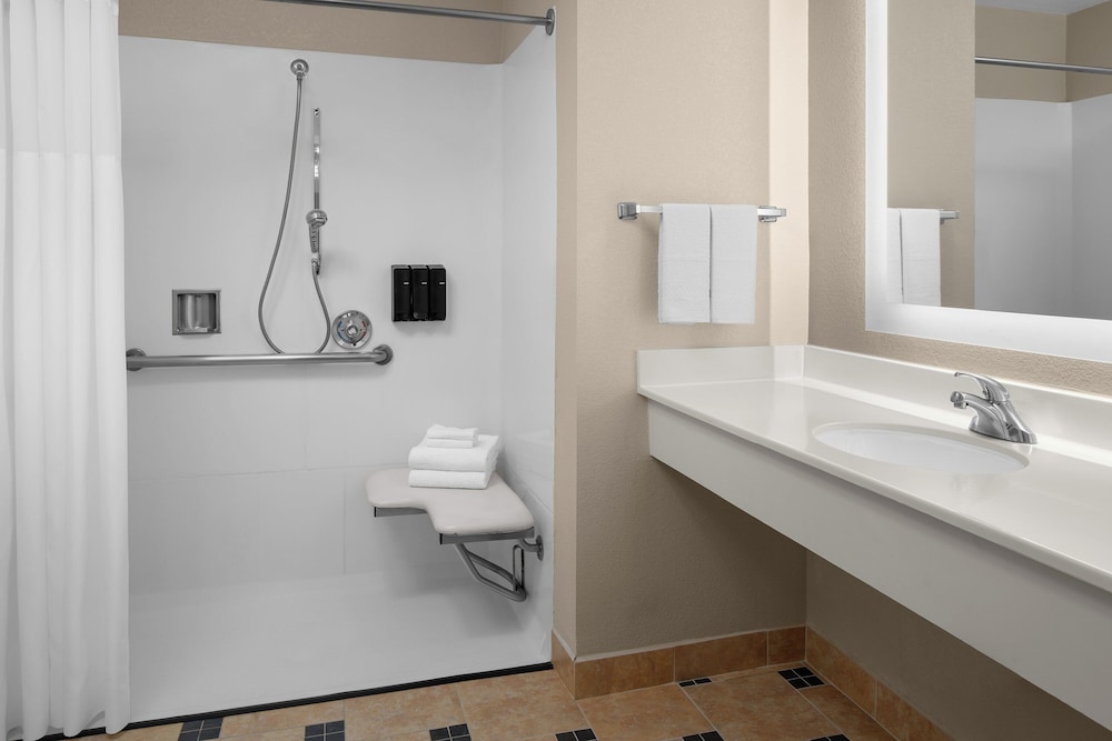 Larkspur Landing Sacramento - An All-Suite Hotel 59/60