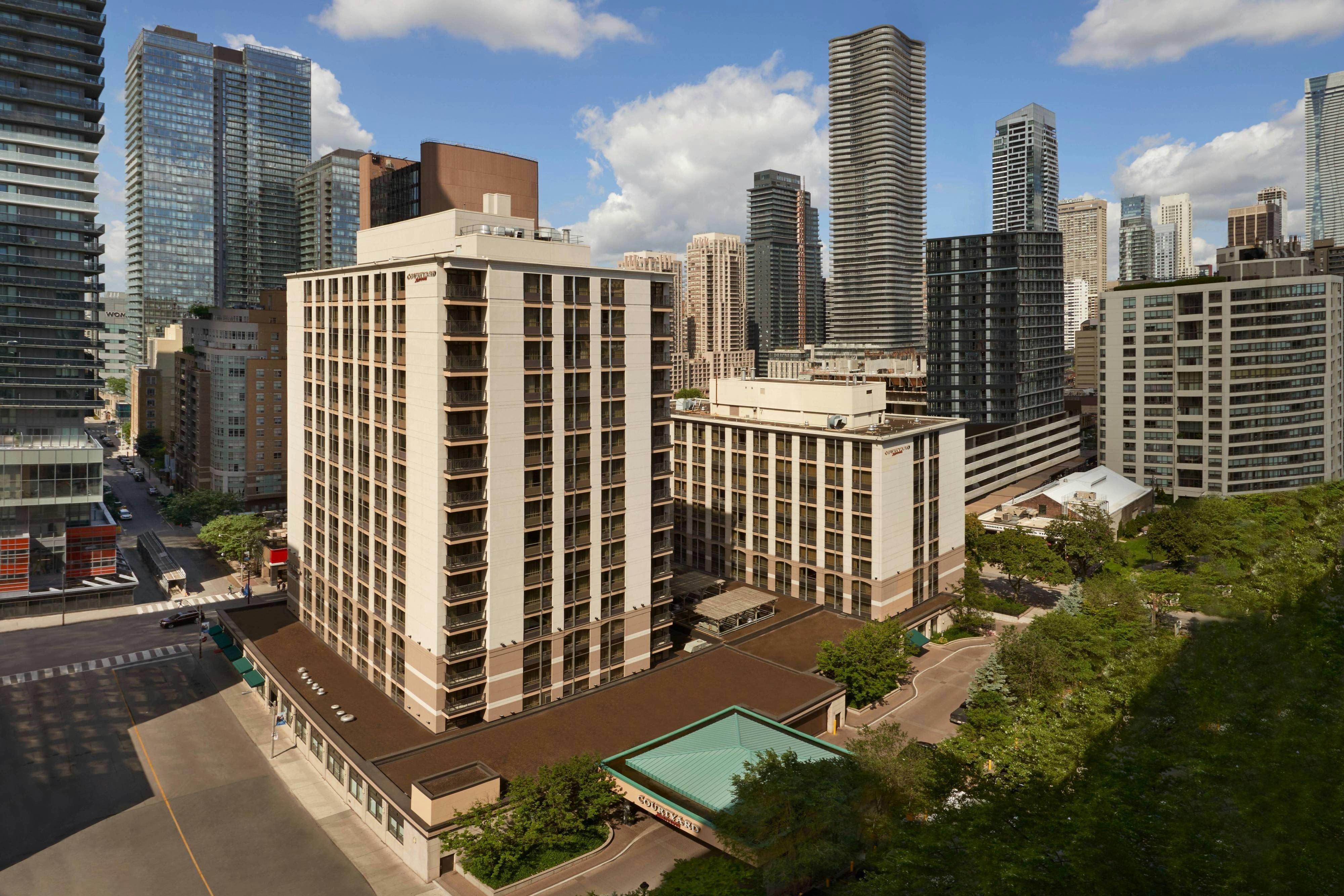 Courtyard By Marriott Downtown Toronto