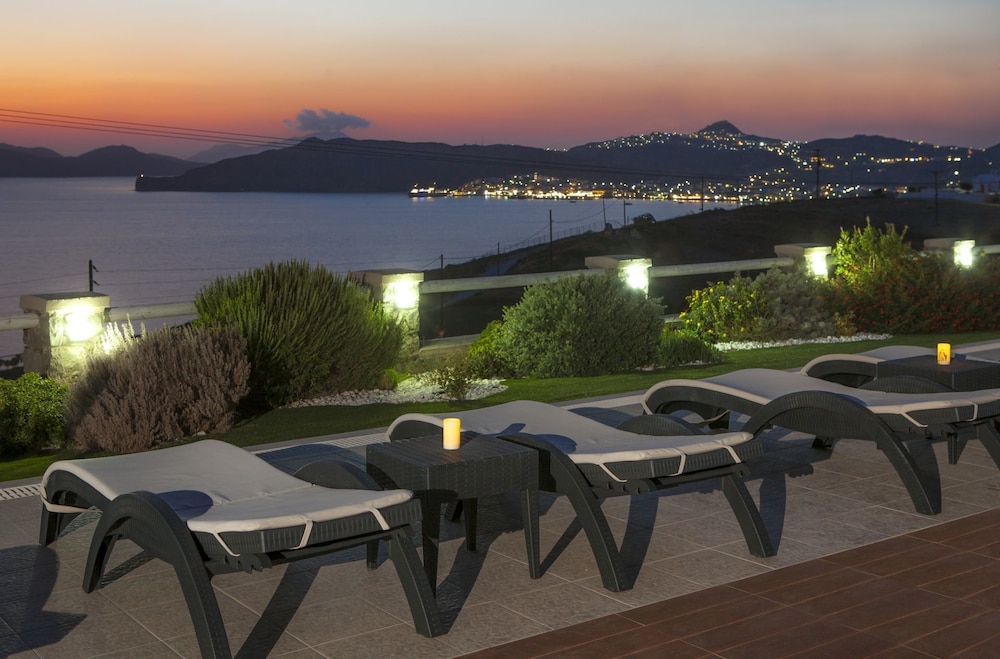 Miland Suites 48/74