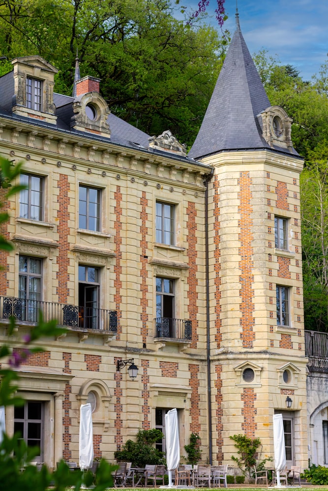 Relais Du Silence Chateau de Perreux 3/50