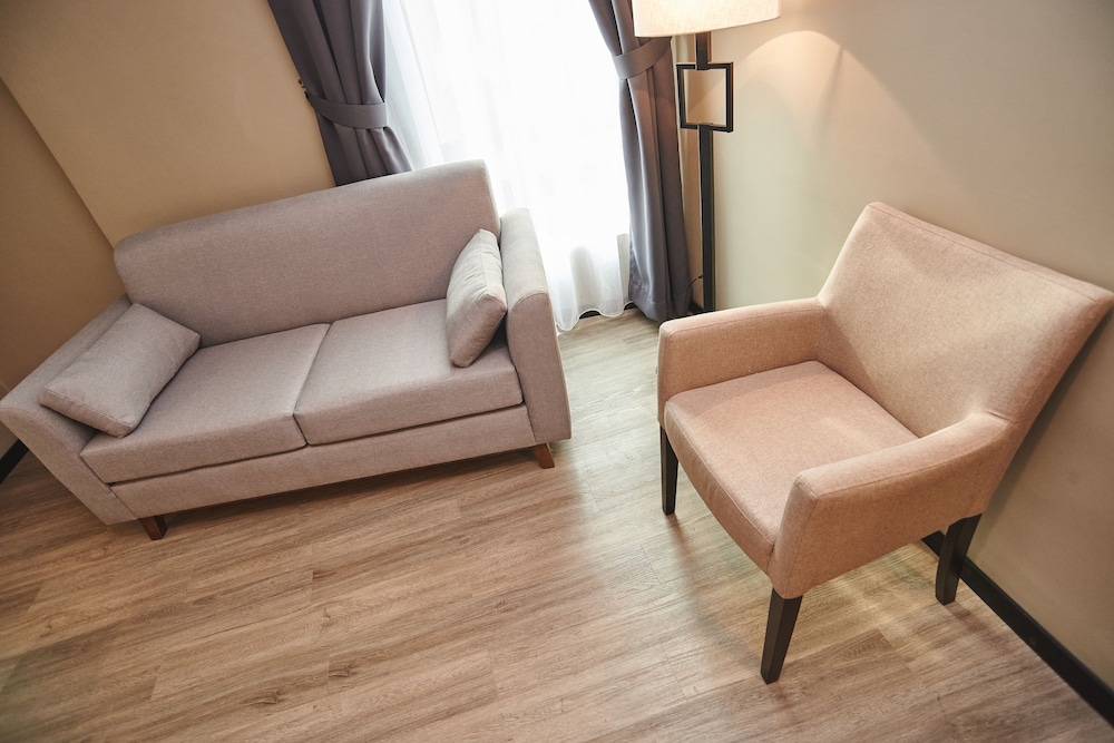 Corsica Hotel 30/35