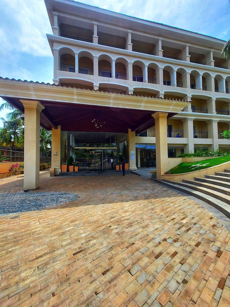 Holiday Inn Goa Candolim 67/75