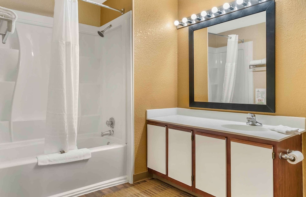 Extended Stay America - Detroit - Ann Arbor-University South 45/49