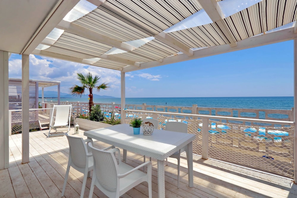 Le Palme Village 32/50