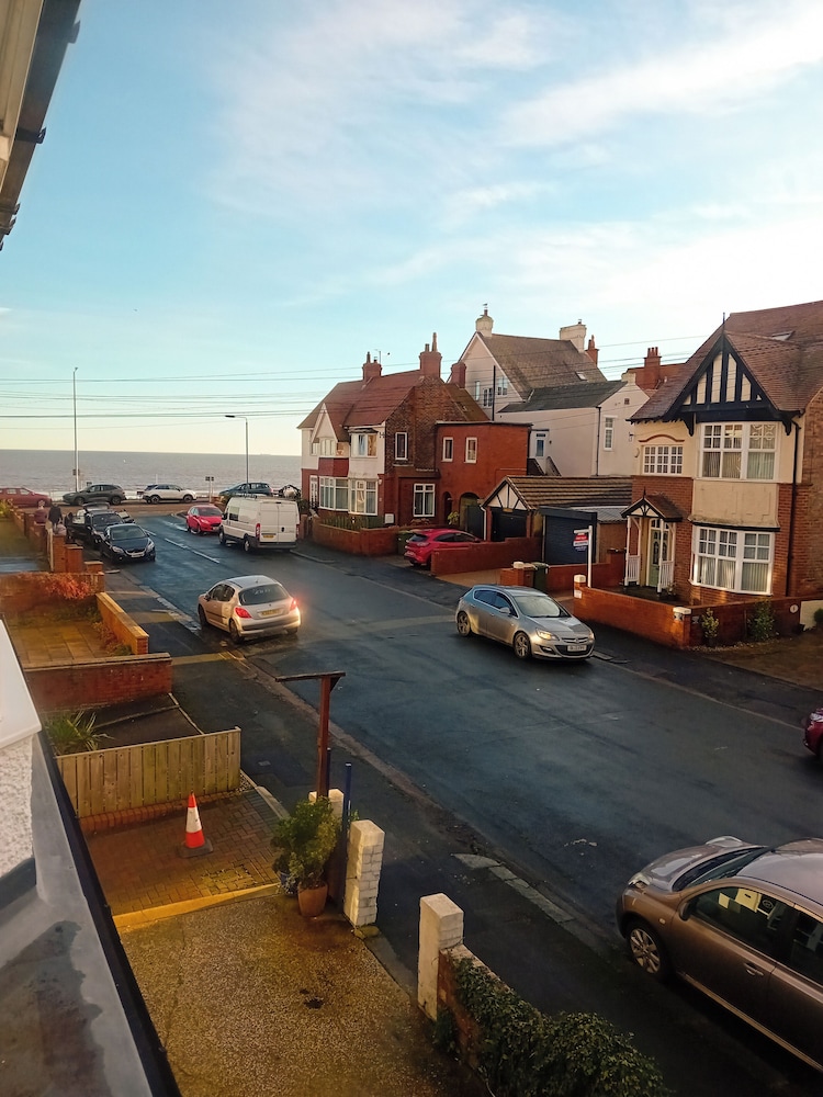 The Marina Guesthouse 24/45