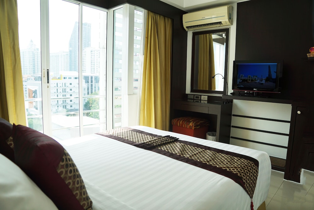 Mayfair Pratunam 4/31