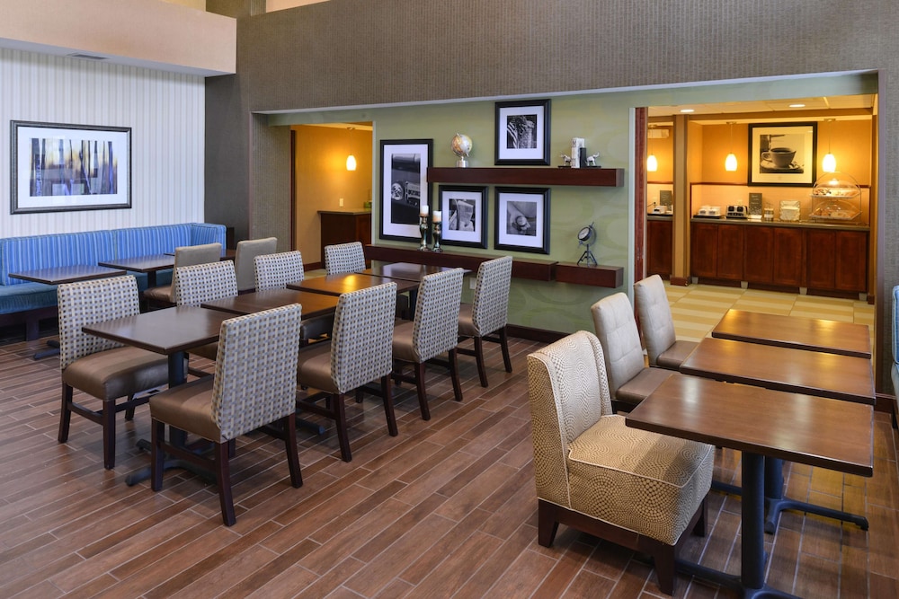 Hampton Inn & Suites St. Louis-Edwardsville 46/69