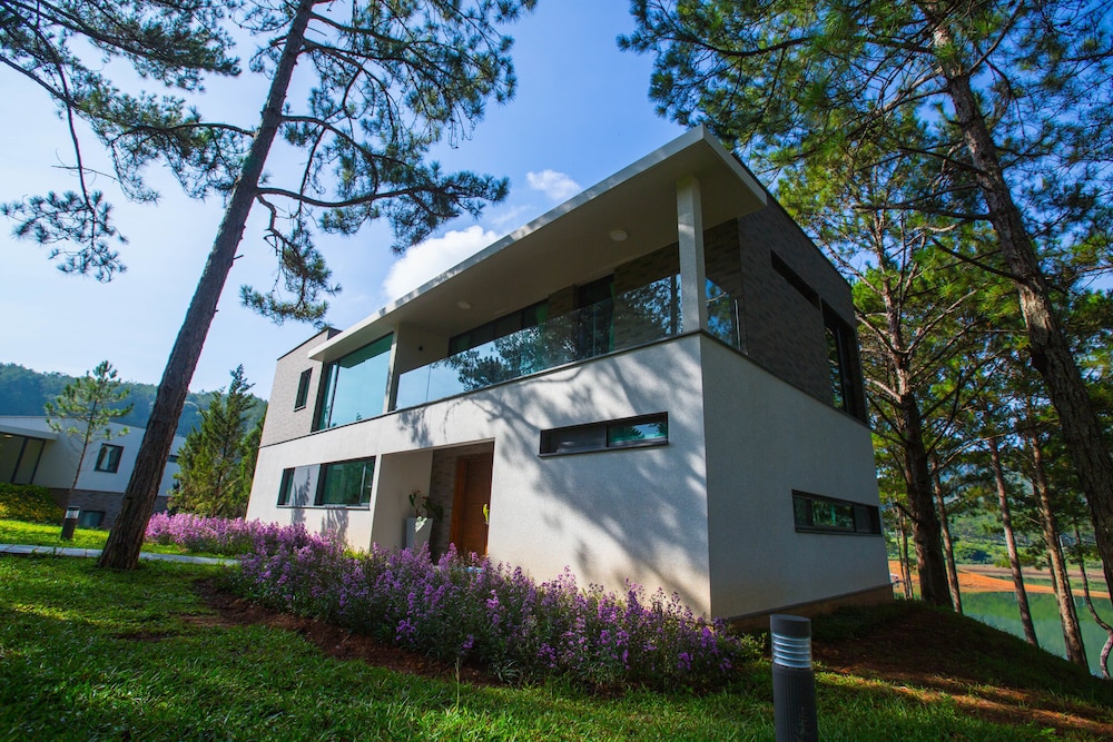 Terracotta Hotel Resort Dalat 5/50