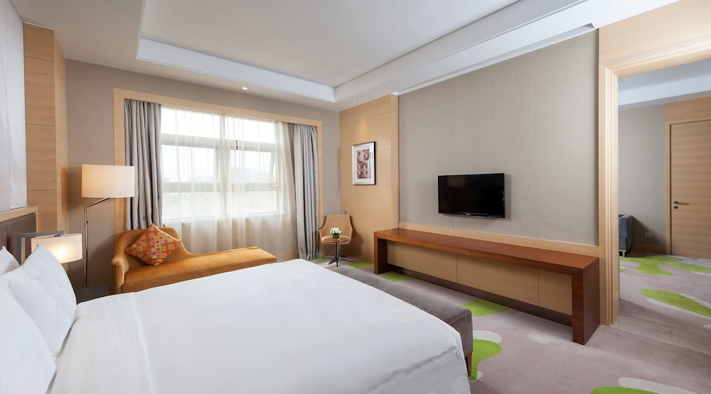 Holiday Inn Qingdao Expo 16/34