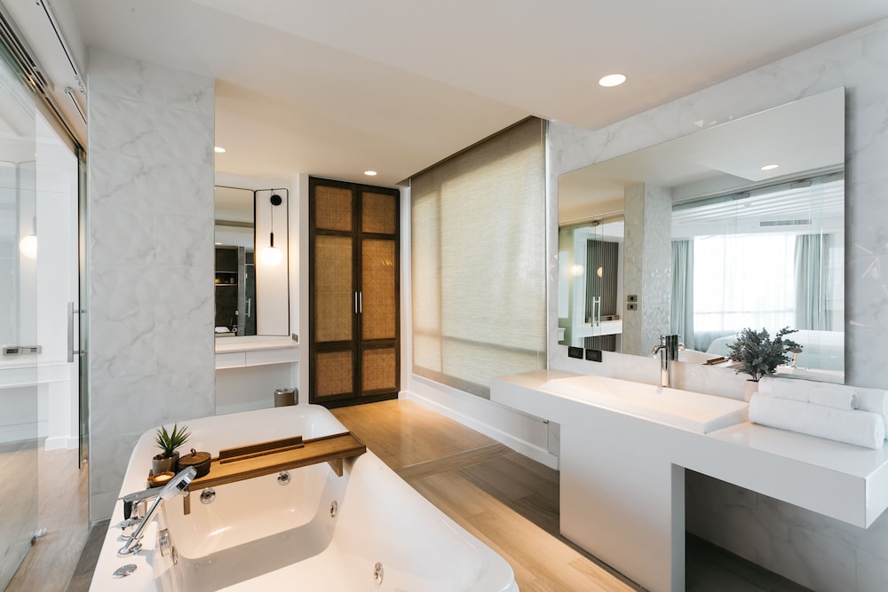 Syn Boutique Hotel 70/70